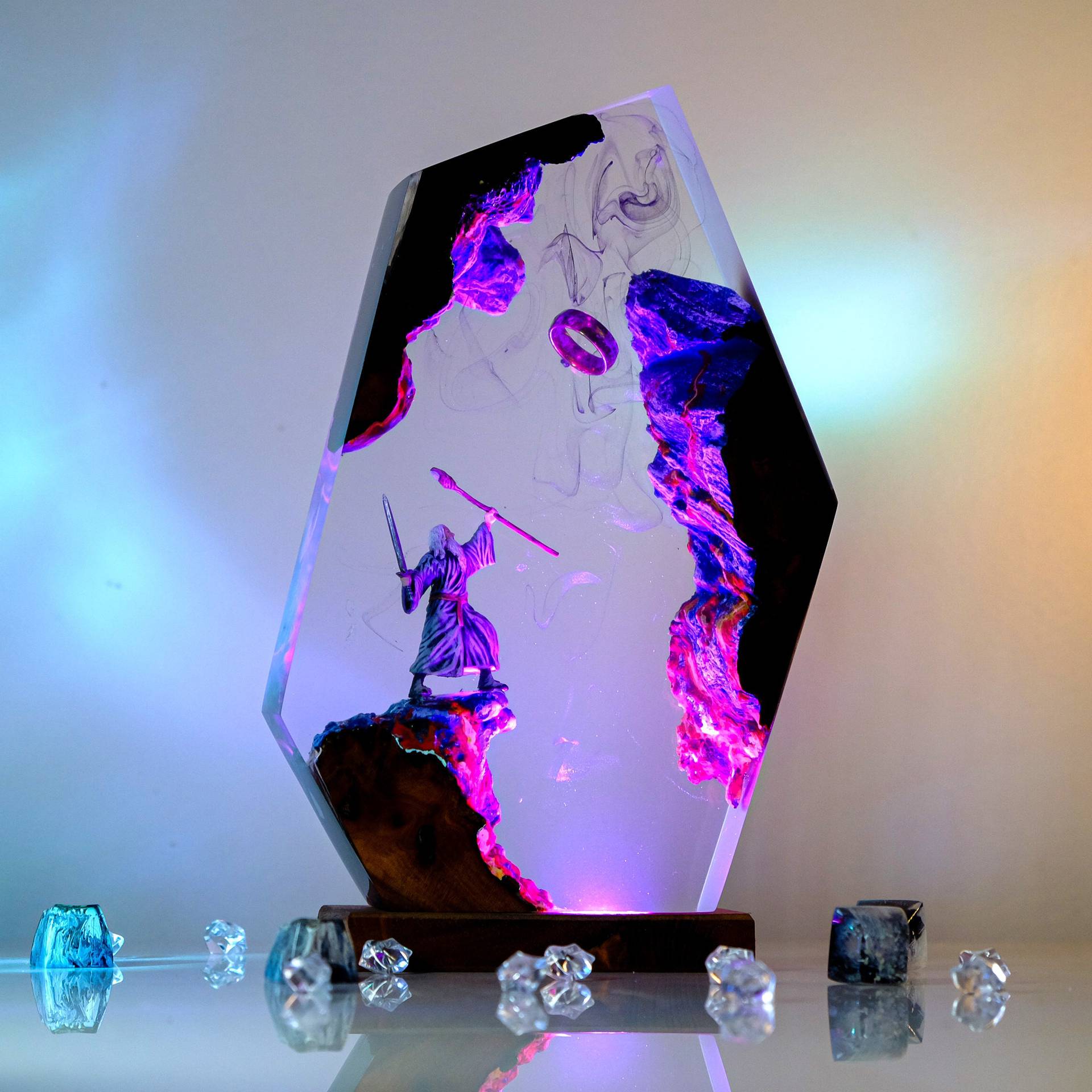 Lampe de table en résine Scène - Desk Setup Lamp avis et prix
